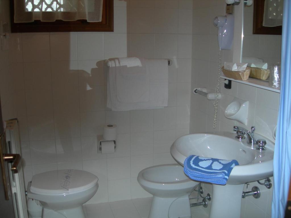 Albergo Centrale 2* San Zeno di Montagna