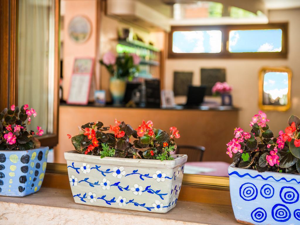 Albergo Centrale 2* San Zeno di Montagna