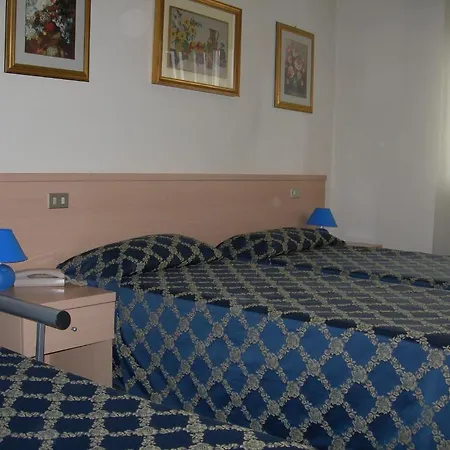 Albergo Centrale San Zeno di Montagna Chambre photo